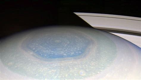 Enormous Towering Hexagon On Saturn Baffles Astronomers Newshub