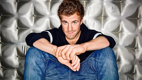 Luke mockridge frontal nackt