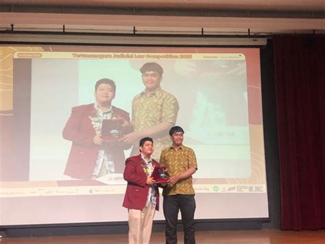 Mahasiswa Fh Upnvj Kembali Meraih Juara 3 Pada Kejuaraan Kompetisi