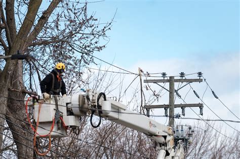 Tempête de glace au Canada 3 morts des centaines de milliers de