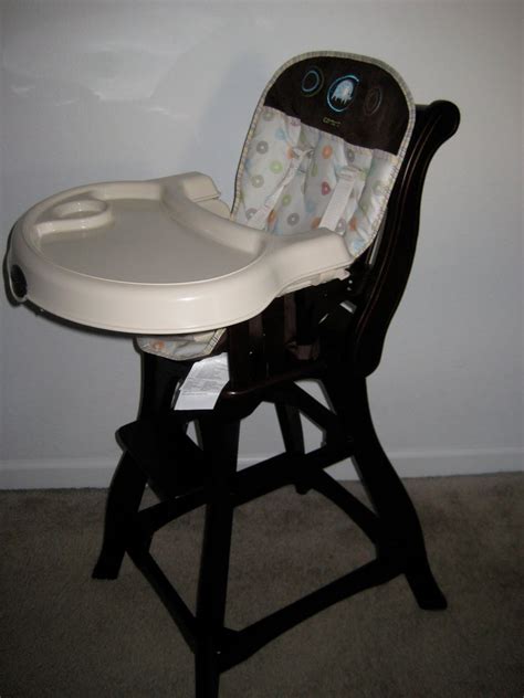 Your baby will feel like part of the family at dinner time from her seat. Baby on Board Insider - Baby/Toddler Product Reviews: High ...