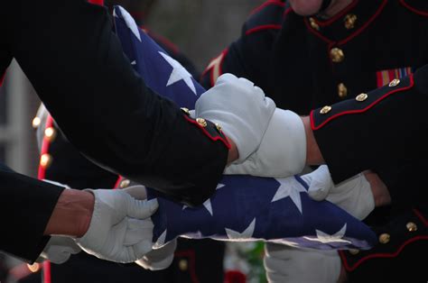Folding The Flag Military Funeral Honors Military Heroes Tuskegee
