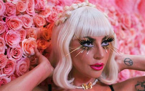 Lady Gaga Veröffentlicht Neue Single „stupid Love“ Video