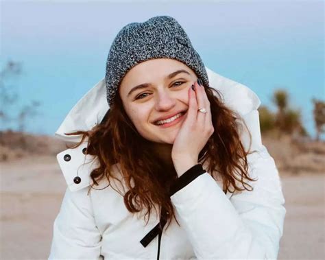 Dreamy Engagement Pictures Of The Kissing Booth Star Joey King And