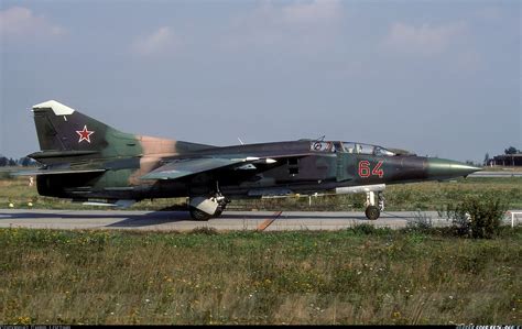 Photos Mikoyan Gurevich Mig 23ub Aircraft Pictures Aircraft Pictures