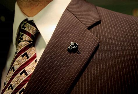 Lapel Pins 101 The Gentlemanual A Handbook For Modern Gentlemen