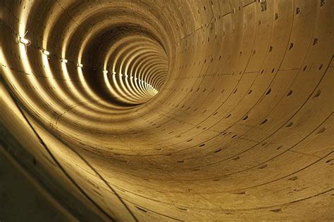 Amsterdam Underground Tunnel Alex Sievers Photography Reizen Avontuur