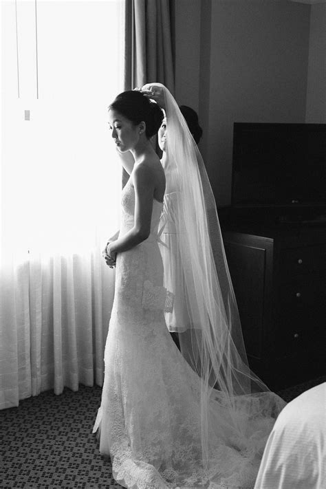 Monique Lhuillier Lace Trumpet Style Wedding Dress