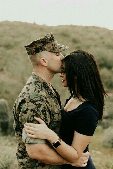 Pin By Photographie Art On Amour And Army Military Couple Pictures