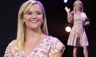 Reese Witherspoon At The D23 Expo For A Wrinkle In Time Daily Mail Online