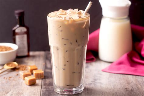 Creamy Caramel Iced Vanilla Latte More Iced Coffee Drinks With 100