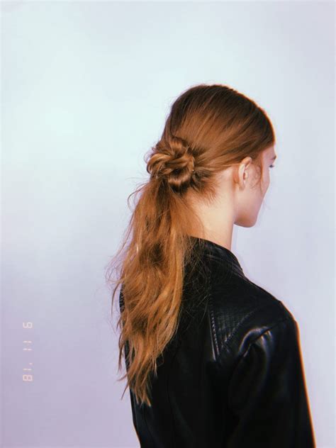 Mane Addicts Low Knotted Ponytail Alice And Olivia Spring 2019 Nyfw By