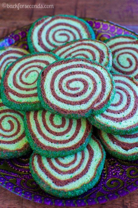 Renee comet ©© 2016, television food network, g.p. Make-Ahead Christmas Cookies And Candies to Freeze ...