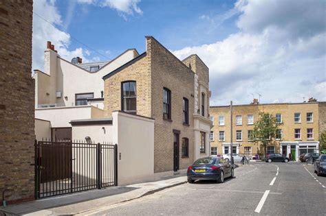 Lbc news is a digital radio station based in greater london, owned by global was launched on 5 listen to more than 2900 free internet radio stations from the uk streaming live online right now. New life for North London Pub | t-space