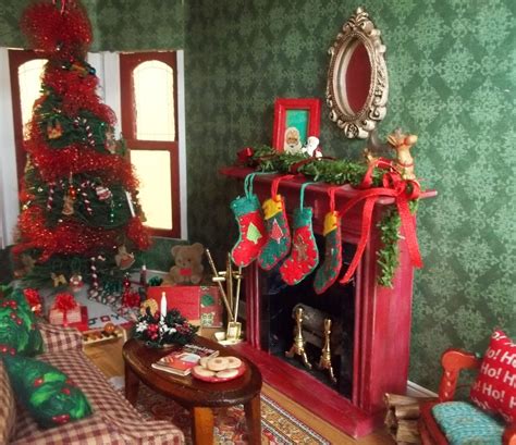 Little Things By Anna A Merry Mini Christmas Dollhouse