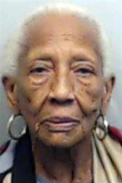 Notorious Jewel Thief Doris Payne 85 Charged In Earring Heist Us