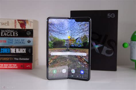 Samsung galaxy fold has a specscore of 93/100. Samsung Galaxy Fold Price In India In 2020 | Full Features ...