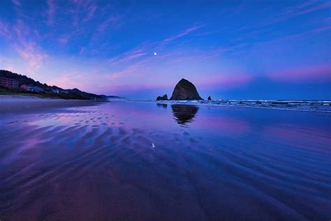 Pink Sunrise At Cannon Beach Photograph By Lynn Hopwood Fine Art America