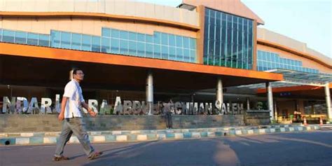 Jadwal kereta api malang ini bertujuan ke stasiun pasar senen jakarata dan stasiun gambir. Tiket Pesawat Jakarta Malang - Harga Tiket, Jadwal & Info ...