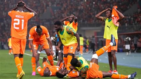 Africa Cup Of Nations Hosts Ivory Coast Seal Last Gasp Win South Africa Join In Semi Finals