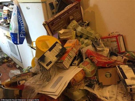 Inside The Homes Of Britains Dirtiest Hoarders Daily Mail Online