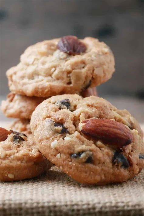 25 Easy Sweet Snacks To Make And Munch On When The Craving Hits