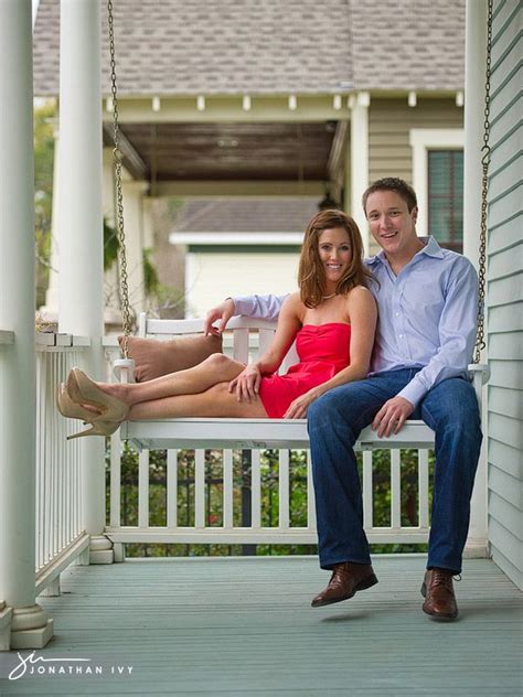Porch Swing Engagement There Are Swings We Could Do This Engagement Pictures Poses Prom