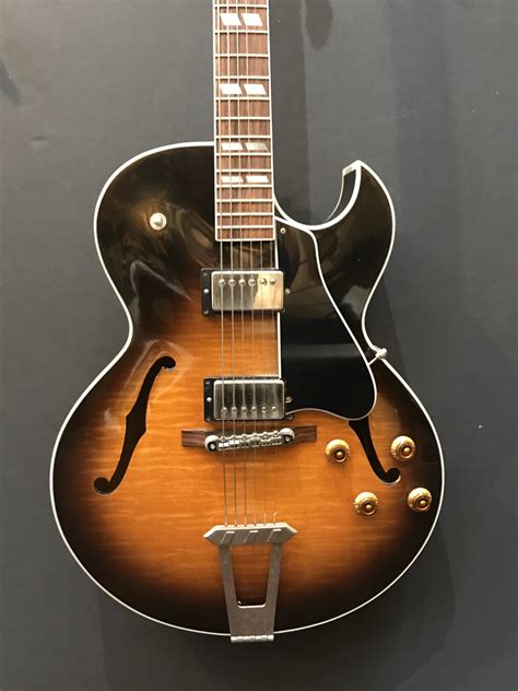 Gibson ES D Archtop Sunburst Electric Guitar W Case Guitars N Jazz