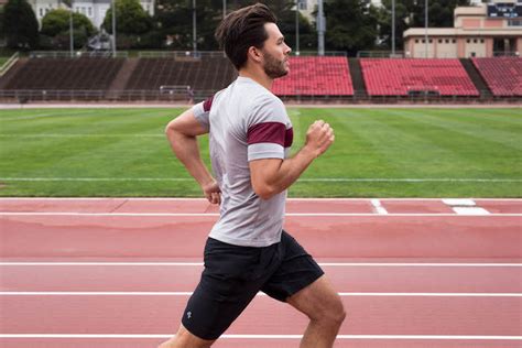 Train Like A Pro Five Ways To Bring Your Workout Outdoors Fourlaps