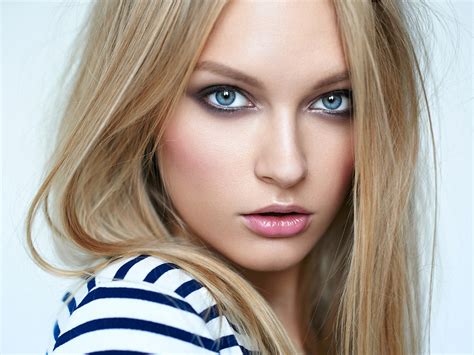 Do you want to change your everyday look with some trendy fun hairstyles? Wallpaper : face, women, model, blonde, long hair, blue ...