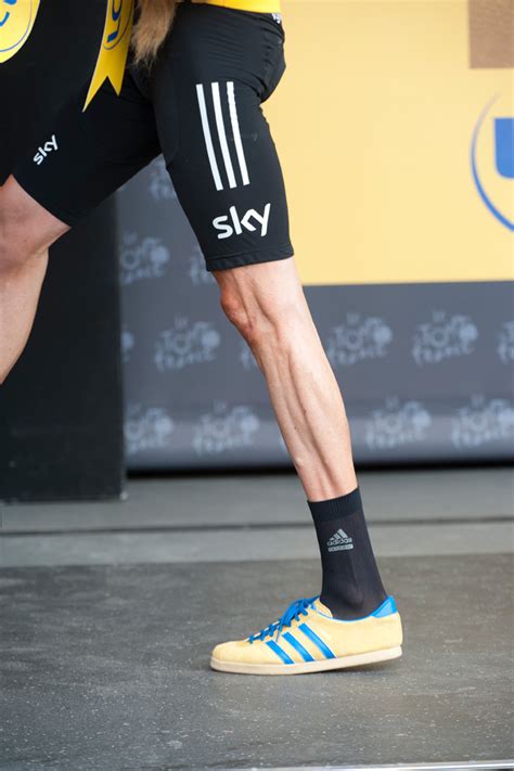 Cyclists pump twice as much blood to supply their large leg muscles, she tells global news. Tour de France #19 - Bradley Wiggins voa rumo ao título - Pedal