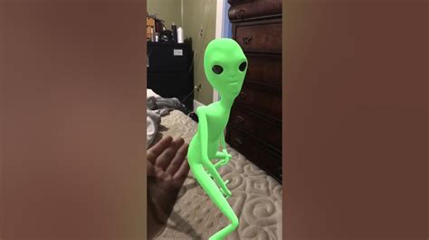 Twerking Alien Youtube