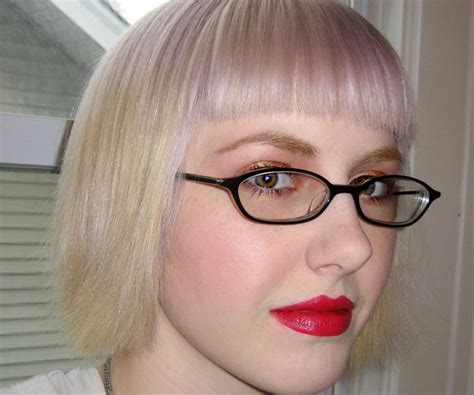 Short Blonde Hairstyles With Glasses