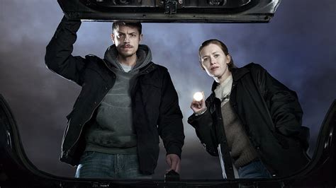 review amc s the killing 1 1 and 1 2 — ‘pilot and ‘the cage by dan owen dans media digest