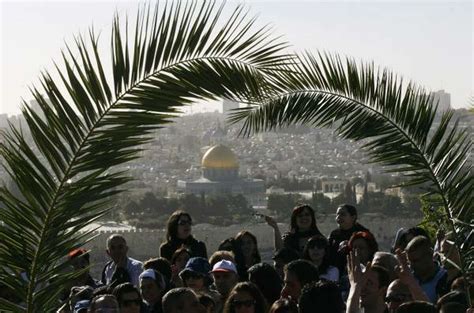 Christian Pilgrims Find Inspiration In Journey To Holy Land