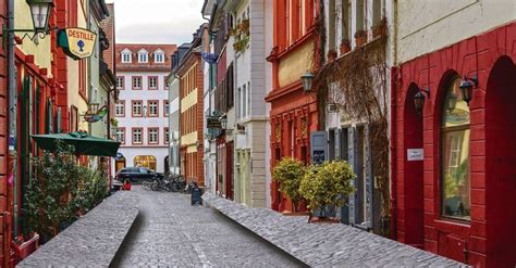 Heidelberger Altstadt: Gehsteige in der Unteren Straße ...