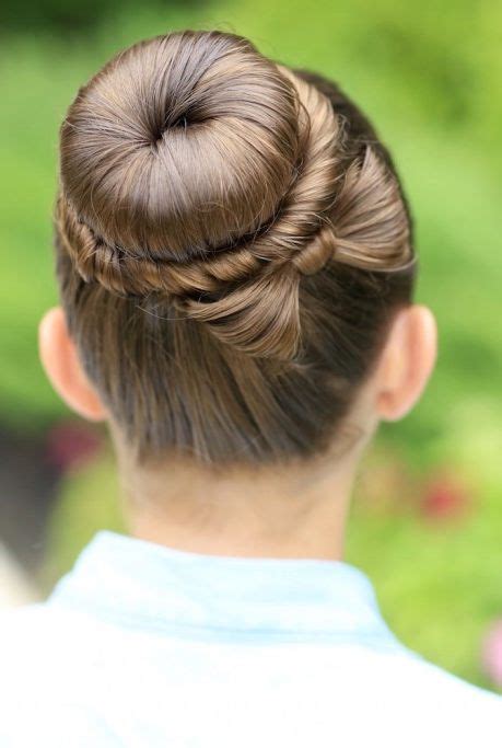 Fun rainbow hairstyle that is perfect for easter, crazy hair day, and so much more. 13 Cute Easter Hairstyles for Kids - Easy Hair Styles for Easter