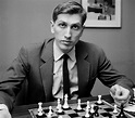 Bobby Fischer, se tornou o primeiro americano a conquistar um título ...