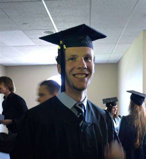 Japan-born American finds freedom in not playing the part - The Japan Times