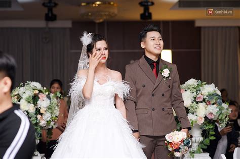 Huy cung tổ chức đám cưới vào ngày 9/12/2018. Vợ Huy Cung mặc áo cưới 200 triệu, bật khóc vì bị chồng ...