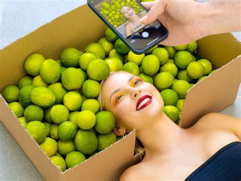 Creative photo ideas that will make you feel like a real model