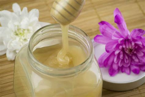 For your dry hair, it might work wonders especially if it is damaged by curling irons, over washing or being overexposed to the sun. 5 DIY Hair Mask Recipes For Dry, Damaged and Overworked Hair