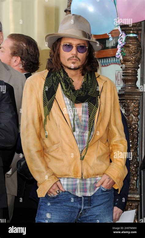 Johnny Depp As Penelope Cruz Is Honored As The First Spanish Born