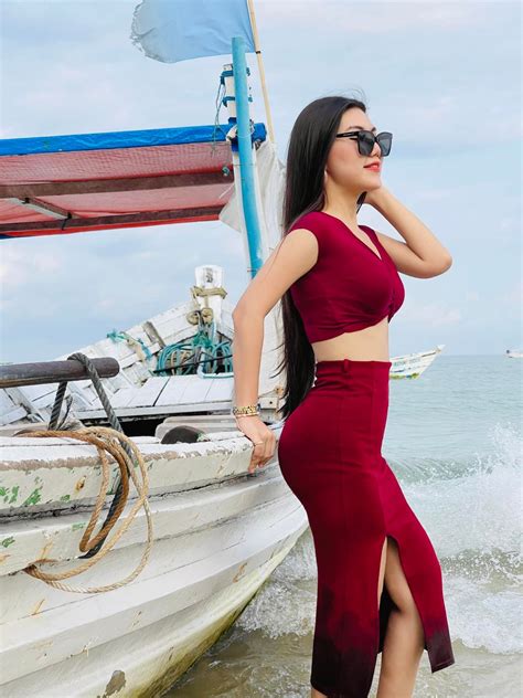 Wyne Wyne Proves That Red Is Sexy Myanmar Models Db