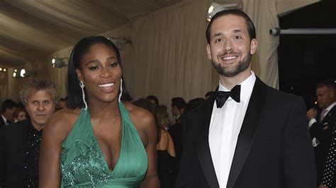 Four Billboards Of Love Serena Williams Husband Declares Her Gmoa