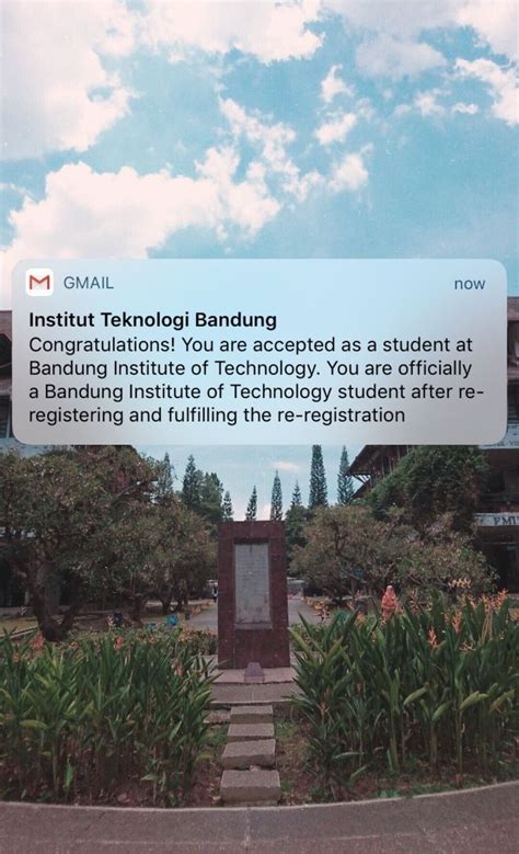 Lembaga direktori pendidikan internasional unirank baru saja merilis. Wallpaper Universitas Diponegoro | Wallpaper Universitas in 2020 | Motivational art quotes ...