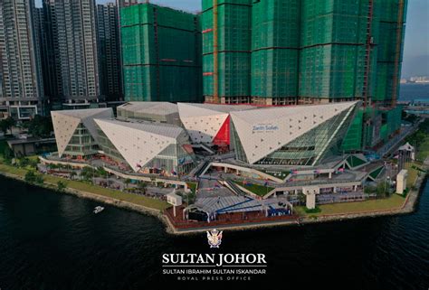 There is a foundation which is named after her which is called yayasan raja zarith sofiah negeri johor. Permaisuri Zarith Sofiah Opera House bakal jadi pusat seni ...