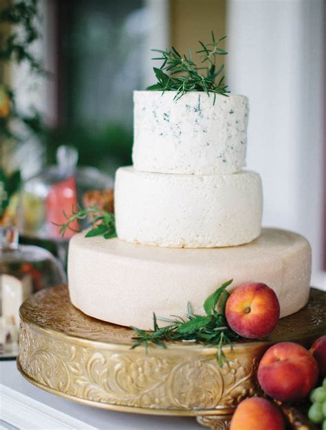 10 Deliciously Unique Wedding Cakes From Simple To