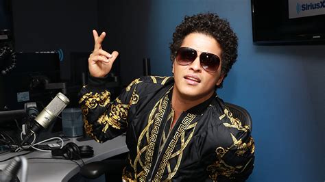 Bruno Mars Talks 24k Magic Crying To Adele Shaking Up Snl Siriusxm