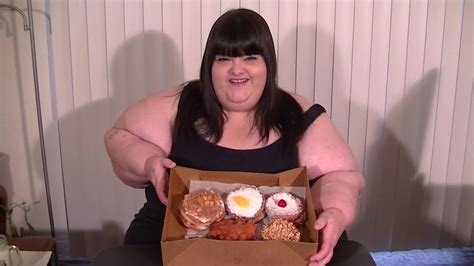 My First Time Eating Cronuts Mukbang Eating Show Youtube